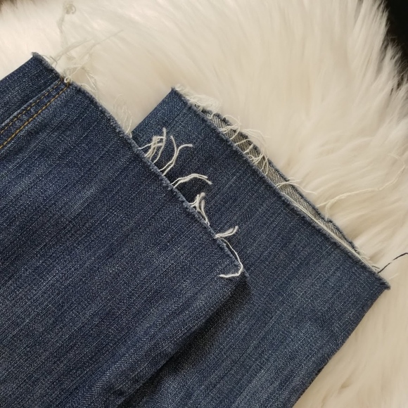 YNQ Distressed Denim Cropped Jeans - Picture 7 of 8